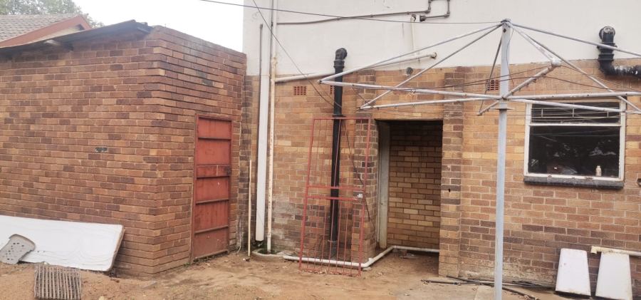 4 Bedroom Property for Sale in Roosheuwel North West